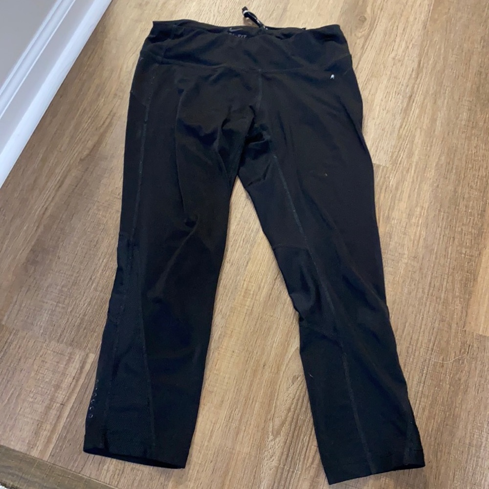 Nike Dri fit cropped leggings